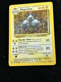 Pokemon TCG Magneton Base Set 9/102 Unlimited Holo Rare - Image 2