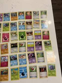🚨 Pokemon Generations TCG 🚨 Mix LOT of 80 Cards V, VMAX, EX, Trainer - Image 2
