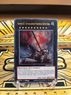 Yugioh Nummer 81: Superkanonen-Panzerzug Super Dora MGED-DE065 Gold Rare - Image 1