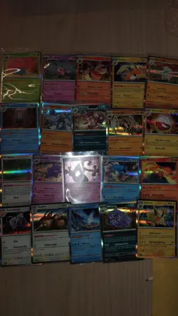 100 Pokemon TCG Scarlet &Violet 151 Bundle Reverse Holo Cards + Holo rare - Image 4