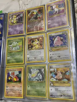 Bulbasaur Pokemon Binder Mixed Cards Charizard + More! - Image 5