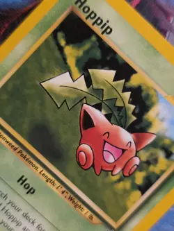 Hoppip 61/111 Neo Genesis Common Pokemon Card - Image 2
