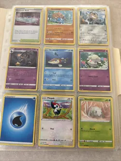 Pokemon Vivid Voltage Base Set Lot - Image 1