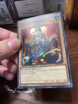Yu-Gi-Oh Celtic Guardian LOB-EN007 Unlimited Super Rare Holo Card LP - Image 4