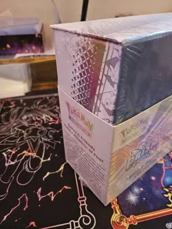 Pokemon TCG Prismatic Evolutions Super Premium Collection Box - Image 3