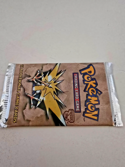 1999 Pokemon Fossil pack Zapdos factory sealed WOTC New near mint vintage - Image 3