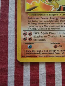 Pokemon Charizard Holo Unlimited Rare Card Base Set 4/102 - Image 2