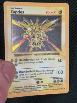 Zapdos 16/102 SHADOWLESS Pokemon Card WOTC Base Set Holo Rare - Image 2