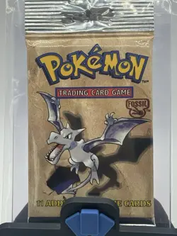 Heavy Vintage Pokemon Fossil Unlimited Booster Pack - Image 3