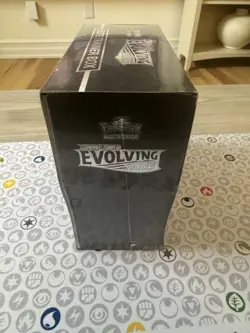 Pokemon TCG Sword and Shield Evolving Skies Elite Trainer Box ETB Sealed - Image 2