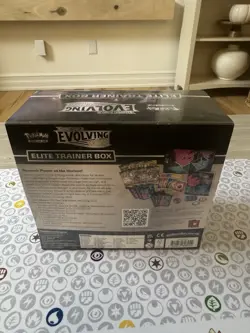 Pokemon TCG Sword and Shield Evolving Skies Elite Trainer Box ETB Sealed - Image 3