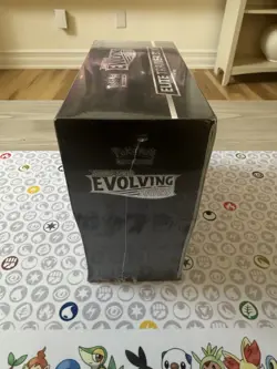 Pokemon TCG Sword and Shield Evolving Skies Elite Trainer Box ETB Sealed - Image 4