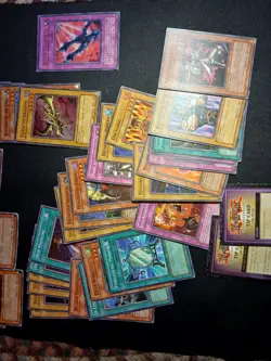 Vintage Yu-Gi-Oh Card Lot Read Description (HP-DMG)Rares Ultra Blue Eyes - Image 5