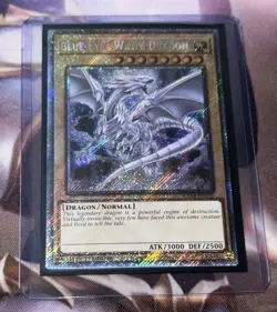Yugioh Blue-Eyes White Dragon Movie Pack Art RA04-EN108 Plat Secret Rare Mint - Image 1