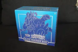 Pokemon TCG - Sword and Shield Battle Styles Elite Trainer Box ETB Blue - Image 1