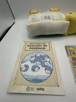 Pokemon x National History Museum Pikachu Jumbo Promo TCG Card & Plush Toy - Image 3