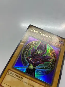 USA Seller Yugioh Dark Magician Legend of Blue-Eyes Ultra Rare LOB-005 MP - Image 3