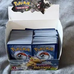 Pokemon TCG Sword & Shield Vivid Voltage Pikachu Mixed Card Lot English - Image 4