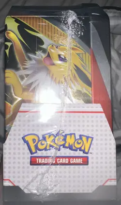 POKEMON NEW & FACTORY SEALED 2023 - FLAREON V & SYLVEON V - V HEROES TIN-2 PACK - Image 3