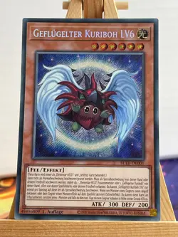 Winged Kuriboh LV6 BLTR-EN001 Secret Rare German NM YUGIOH - Image 1