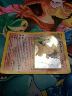 SPANISH Typhlosion 17/111 Holo Rare Neo Genesis Pokemon Card 2000 WOTC - Image 4