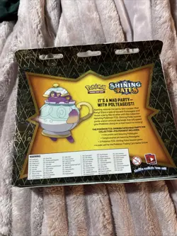 Pokemon TCG: Shining Fates Mad Party Pin Collections Box (Bunnelby) 820650808685 - Image 2