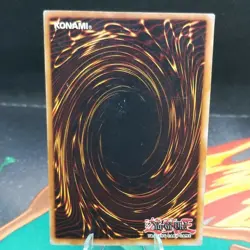 Valkyrion the Magna Warrior SDD-001 Lightly Played Prismatic Secret Rare Holo - Image 4