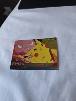 1998 Topps Chrome Pokemon Pikachu Vacation Teamwork Holo Foil - Image 2