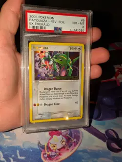 2005 POKEMON EX EMERALD #9 RAYQUAZA-REVERSE FOIL PSA 8 - Image 5