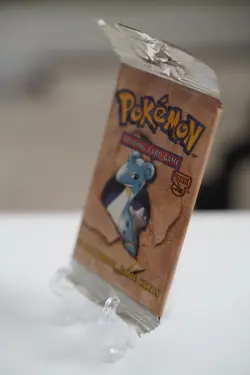 Pokemon WOTC Fossil Unlimited Booster Pack Vintage Sealed TCG Lapras - Image 3