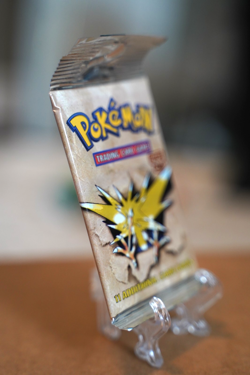 Pokemon WOTC Fossil Unlimited Booster Pack Vintage Sealed TCG Zapdos - Image 4