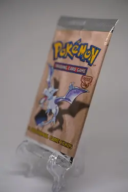 Pokemon WOTC Fossil Unlimited Booster Pack Vintage Sealed TCG Aerodactyl - Image 3