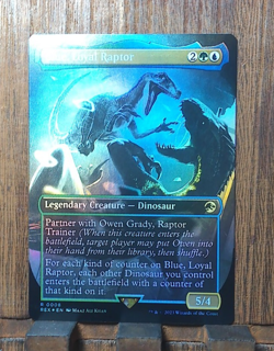 MTG Blue, Loyal Raptor (FOIL Borderless) Universes Beyond: Jurassic World Col.. - Image 1