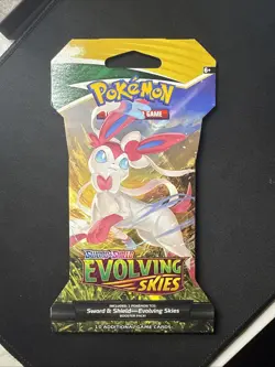 Pokemon TCG Sylveon Evolving Skies Sleeved Booster Pack Sealed - Image 1