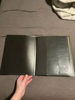 Pokemon TCG 9-Pocket Card Binder with 20 pages comes with 211 cards in it - Image 2