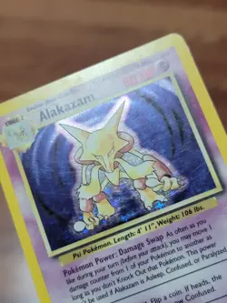 Alakazam 1/102 Holo Rare Unlimited Edition Base Set Pokemon Card 1999 WOTC MP* - Image 2