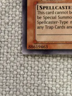 Yu-Gi-Oh! Sorcerer of Dark Magic DPYG-EN010 1st Edition Spellcaster Holo - Image 2