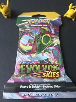 Pokemon TCG: Sword & Shield - Evolving Skies Sleeved Booster Pack Unopened 820650808784 - Image 1
