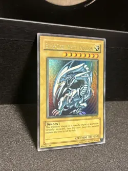 Yu-Gi-Oh! TCG Blue-Eyes White Dragon Kaiba SDK-001 Unlimited Ultra Rare - Image 2