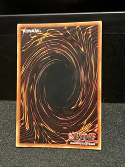 Yu-Gi-Oh! TCG Blue-Eyes White Dragon Kaiba SDK-001 Unlimited Ultra Rare - Image 5