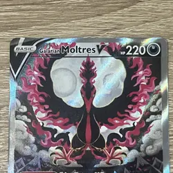 Pokemon TCG Galarian Moltres v Chilling Reign Card 177/198 Near Mint Condition - Image 3