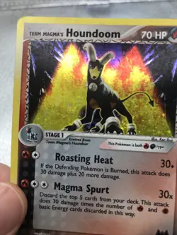 2004 Pokemon Team Magma vs Team Aqua #10/95 Team Magma's Houndoom Holo - Image 3