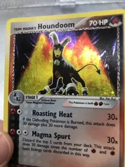 2004 Pokemon Team Magma vs Team Aqua #10/95 Team Magma's Houndoom Holo - Image 4
