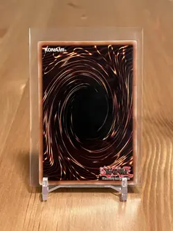 Yugioh Elemental Hero Bubbleman 1st Edition Ultimate Rare CRV Lightly Played - Image 2