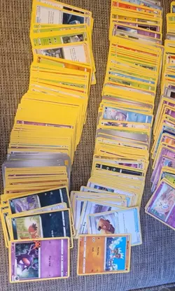 LOT 350+ VINTAGE LATE 2009's POKEMON CARDS Free CDN Shipping - Image 3