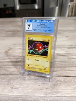 Voltorb - 67/102 - CGC 7 Mint - Pokemon - 1st Edition Shadowless Base Set - - Image 2