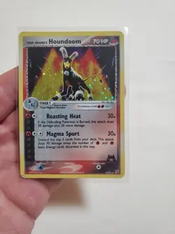 MP Pokemon TCG Team Magma’s Houndoom #10 Holo - 2004 Team Aqua Team Magma - MP - Image 1