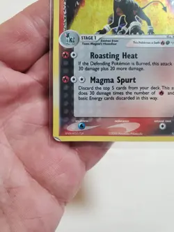 MP Pokemon TCG Team Magma’s Houndoom #10 Holo - 2004 Team Aqua Team Magma - MP - Image 2