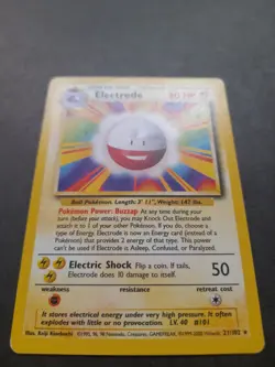 Pokemon TCG Electrode Base Set 21/102 Rare Non Holo - Image 3