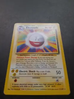 Pokemon TCG Electrode Base Set 21/102 Rare Non Holo - Image 4